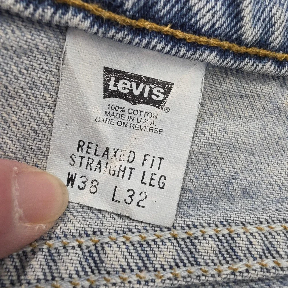 Vintage Levis 560 Jeans Mens 38x32‎ Light Blue Relaxed Fit Straight Leg USA 90s